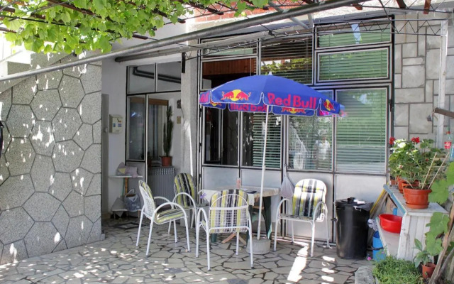 Apartments with a parking space Senj - 5572