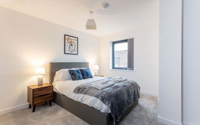 Modern & Stylish 2 Bed York Apartment