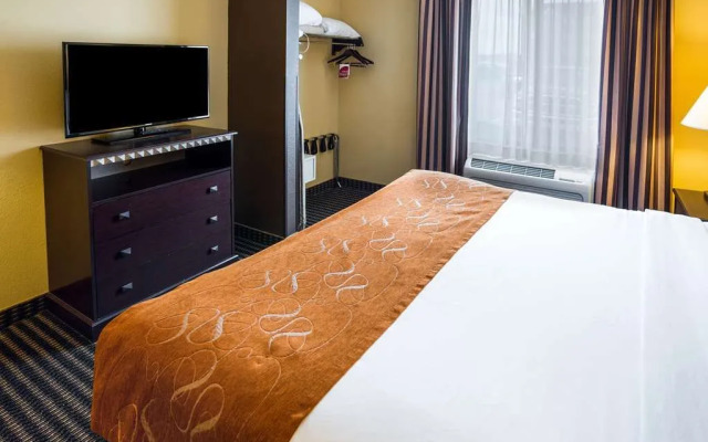 Comfort Suites