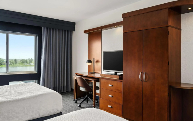 Courtyard by Marriott Evansville East