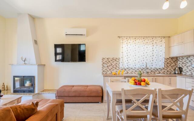 Stefania Villa Ena in Roumeli