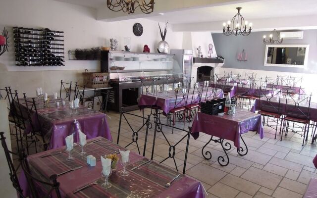 Hôtel- Restaurant-Bar L'Oasis