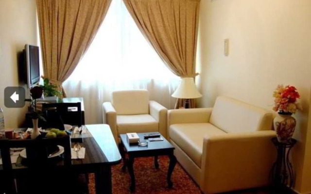 Al Muraqabat Plaza Hotel Apartments