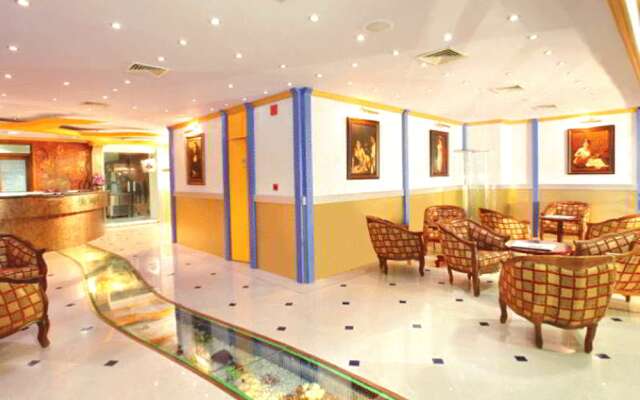 OYO 15854 Grand Seasons