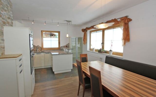 Luxurious Apartment in Mayrhofen With Mountain View