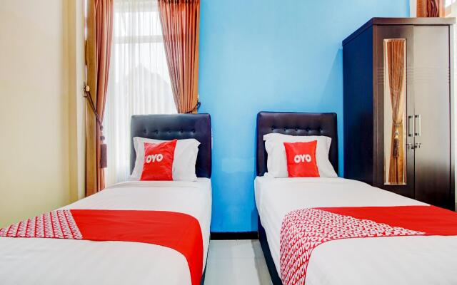 OYO 90217 Cmb 37 Guest House