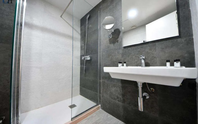 Hotel Chaker