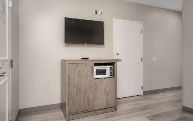 Lighthouse Suites, BWSC by Best Western