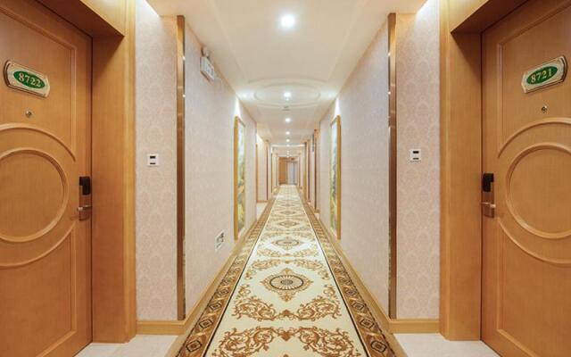 Vienna Hotel(Nanxiong Shidai Guangchang Branch)