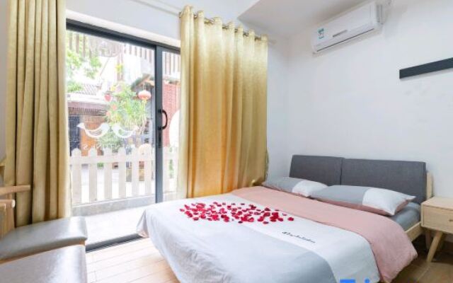 Shenzhen Jiaochangwei Bird's Nest Sea Side Guesthouse