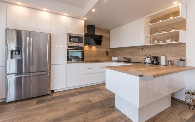 Stunning Apartment in Turanj With Wifi and 2 Bedrooms