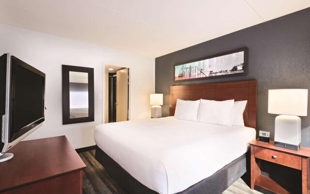 CLT Sky Suites