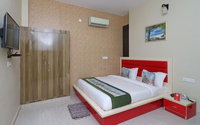 OYO Flagship 10223 Hotel Clouds 21