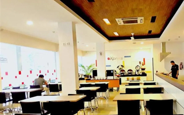 Amaris Hotel Nagoya Hill - Batam