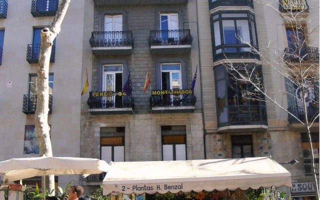 Hostal Mont Thabor