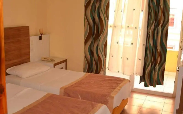 Huzuray Hotel