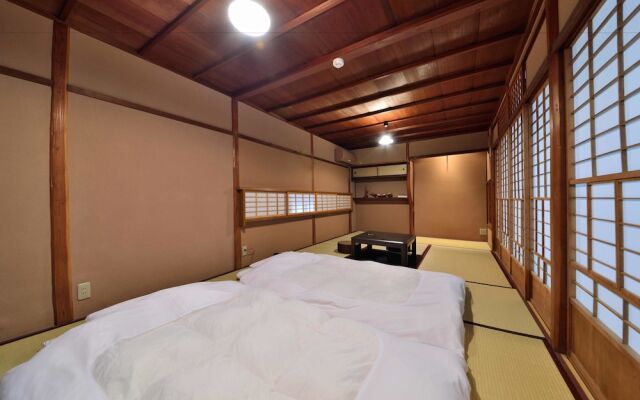 Takeya Kitano Honkan