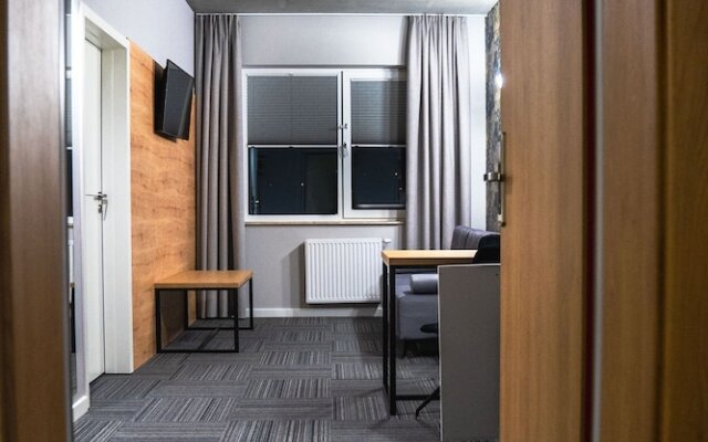 Hotel 107