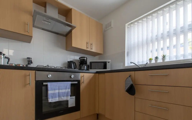 Lux Apartments 4 Bedroom House Sutcliffe
