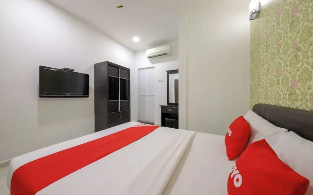 OYO 89497 Dream Nur Hotel
