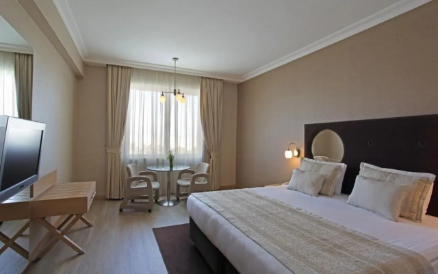 WOW Airport Hotel