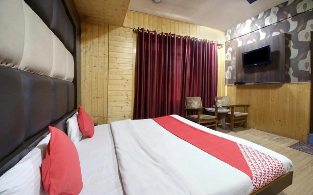 OYO 18872 Hotel Azad