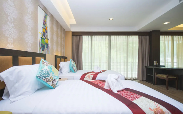 Phi Phi Nice Beach Hotel Hip