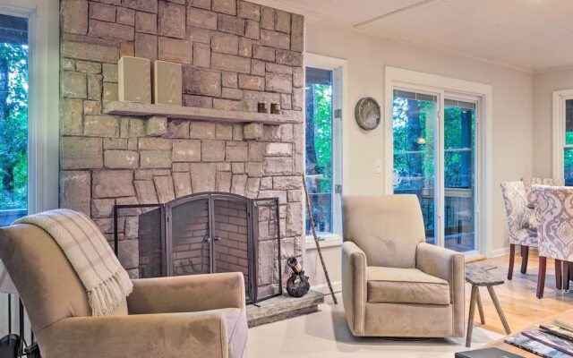 Highlands Home w/ Fireplace, Views, & Trails!