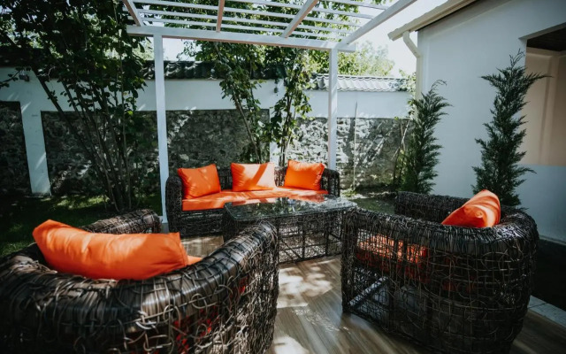 Lakeside Hotel & Spa