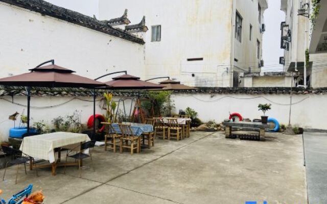 Youjian Chuiyan Inn