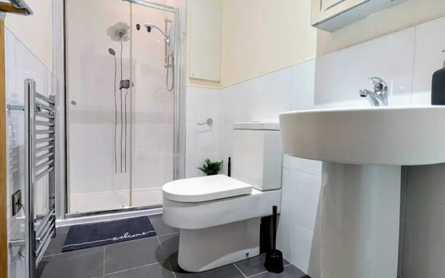 Upperhead Row Apartment