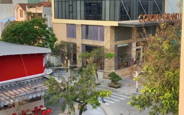 Sunshine Beach Da Nang