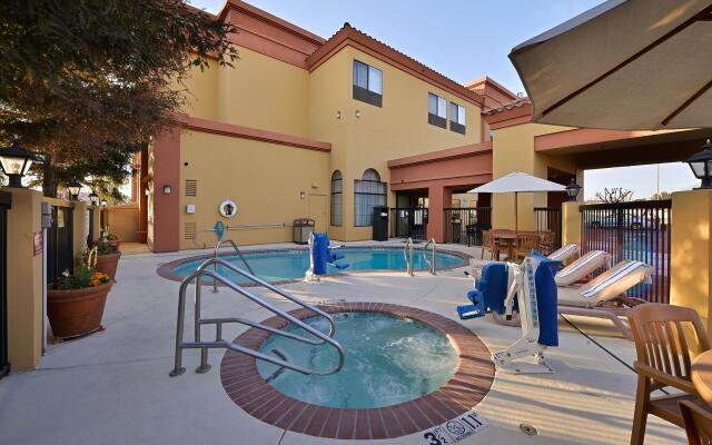 Best Western Plus Fresno Inn