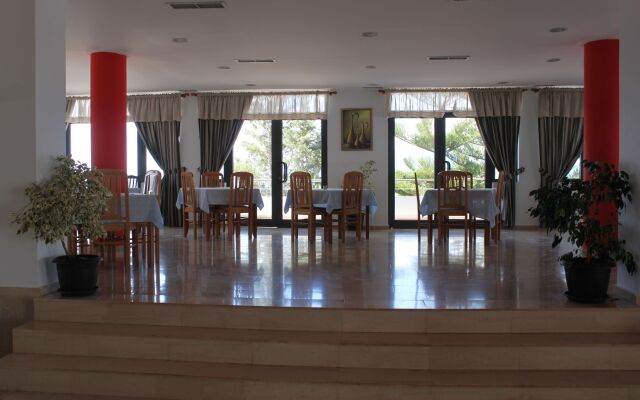 Hotel Joni Kompleks
