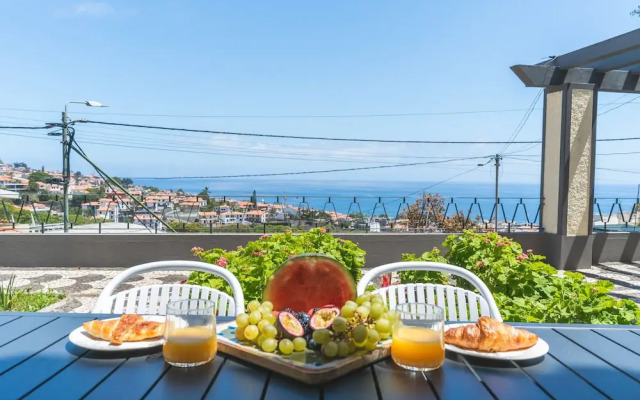 Vale Formoso 1 by Atlantic Holiday