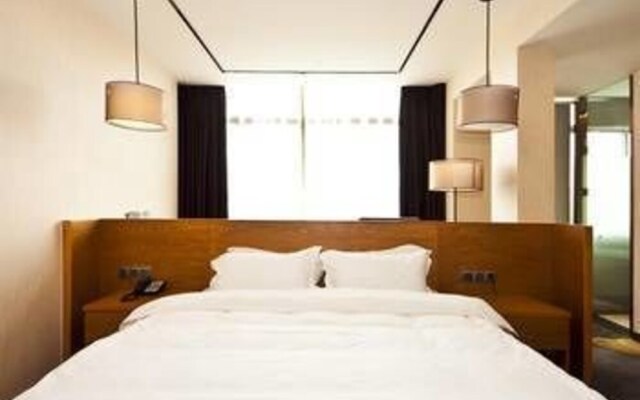 Hupan Yuejing Hotel (Fuzhou Jinshan Nongda)