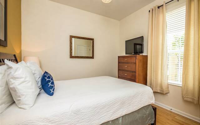 4114 Breakview Drive #206