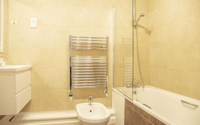 Modern Wandsworth Apartment