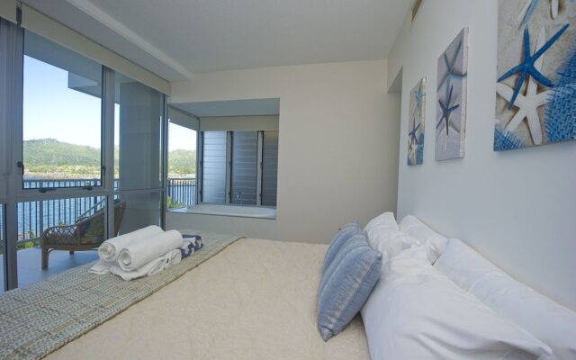 1 Bright Point Apartment 3102