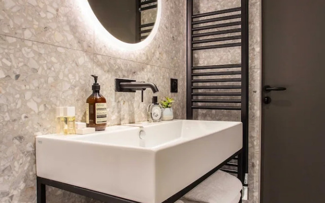 Magnificent 1br/4p Apartment - Montorgueil 6