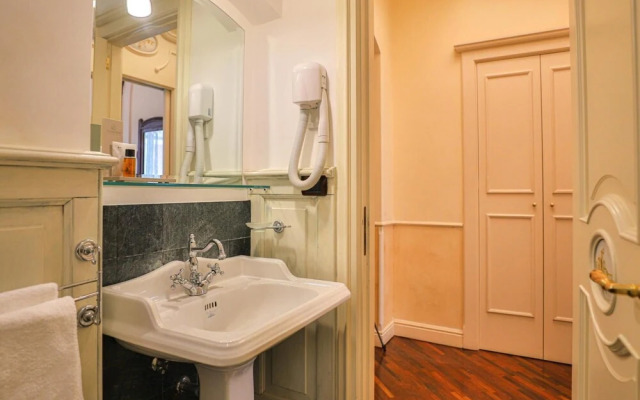 Room in the Heart of Salerno - 4060