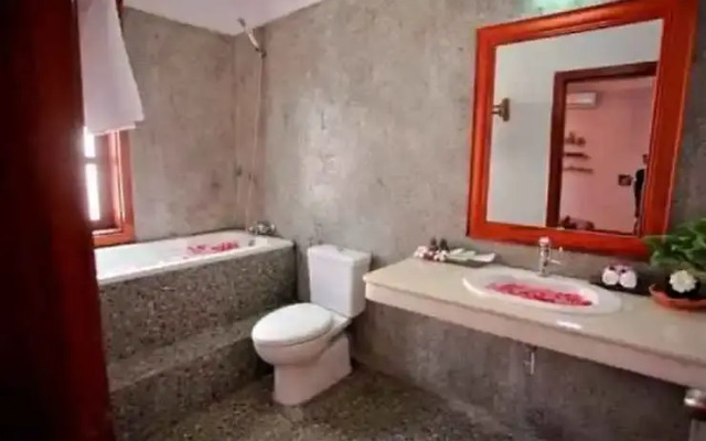 Antonios Villa Hotel