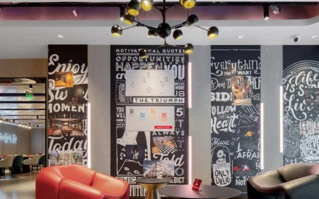 Ibis Hotel (Xiamen Dongdu Ferry Terminal Dongdu Road)