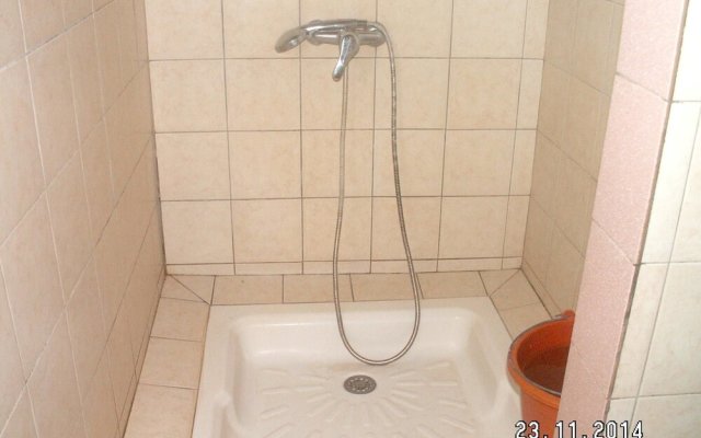 House With 4 Bedrooms in Toamasina, With Terrace - 200 m From the Beac — фото 4