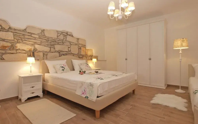 Apartment 1654