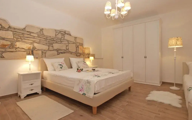Apartment 1654