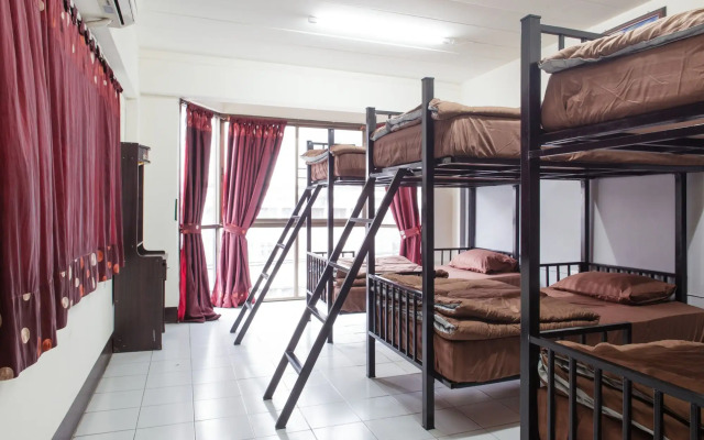 Starnong Cafe & Hostel