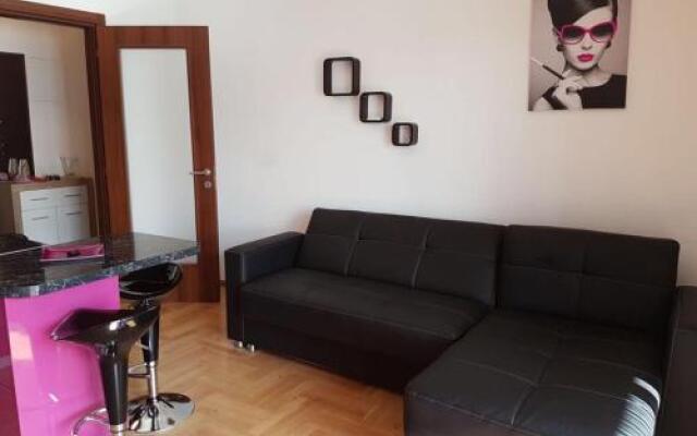 Apartment Lara
