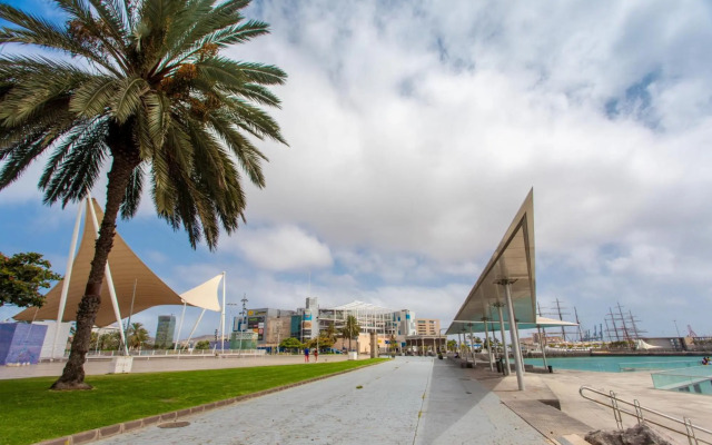 Catalina Downtown By CanariasGetaway