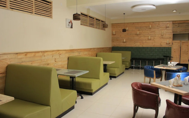 Delta Suites